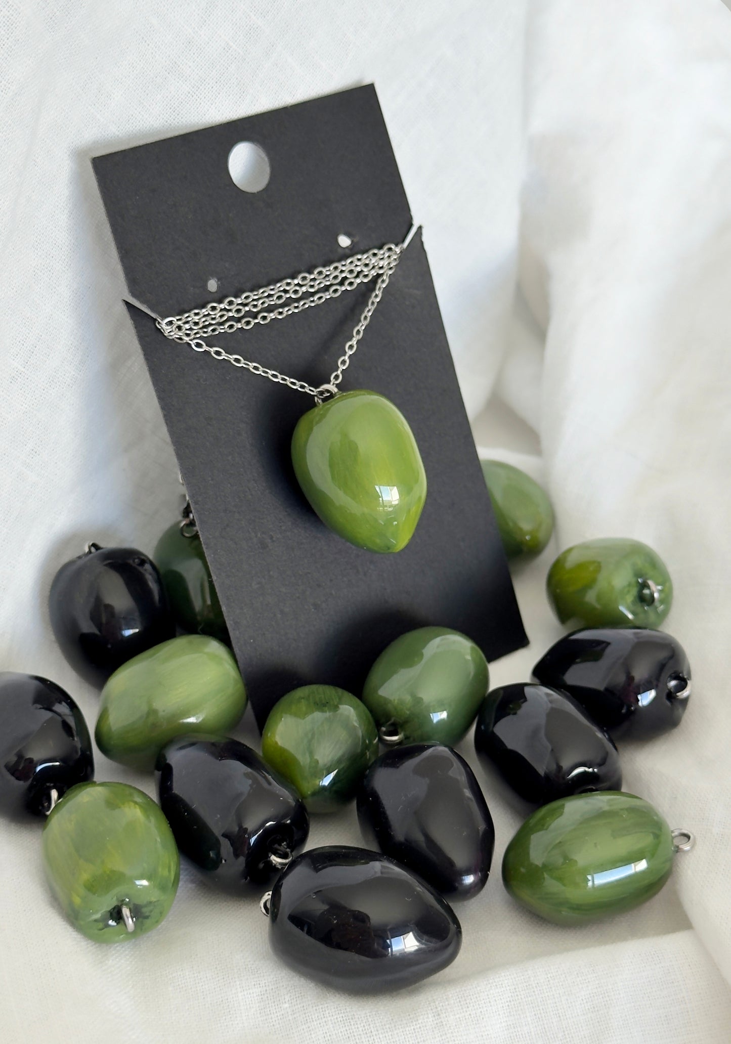 Charm de aceituna / Collar de aceituna de acero inoxidable