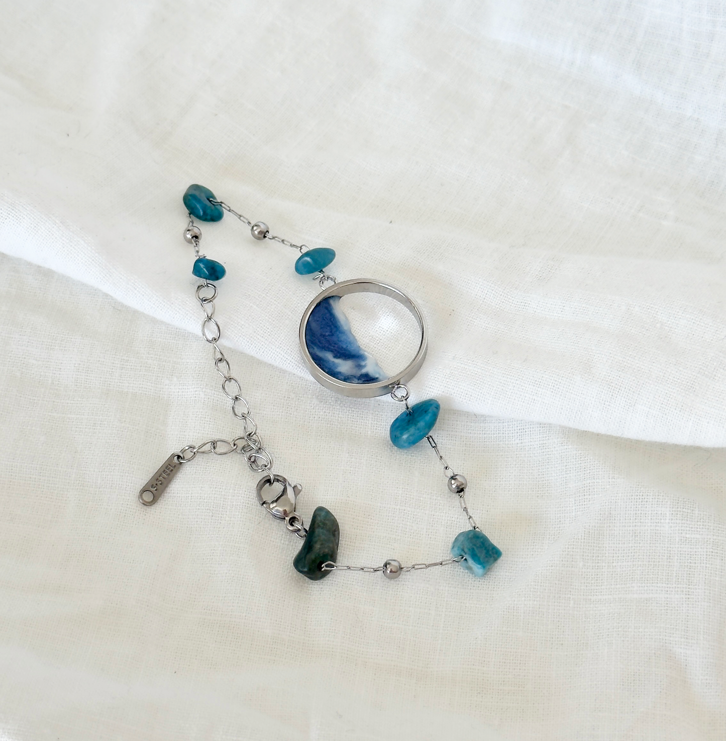 Pulsera con el mar