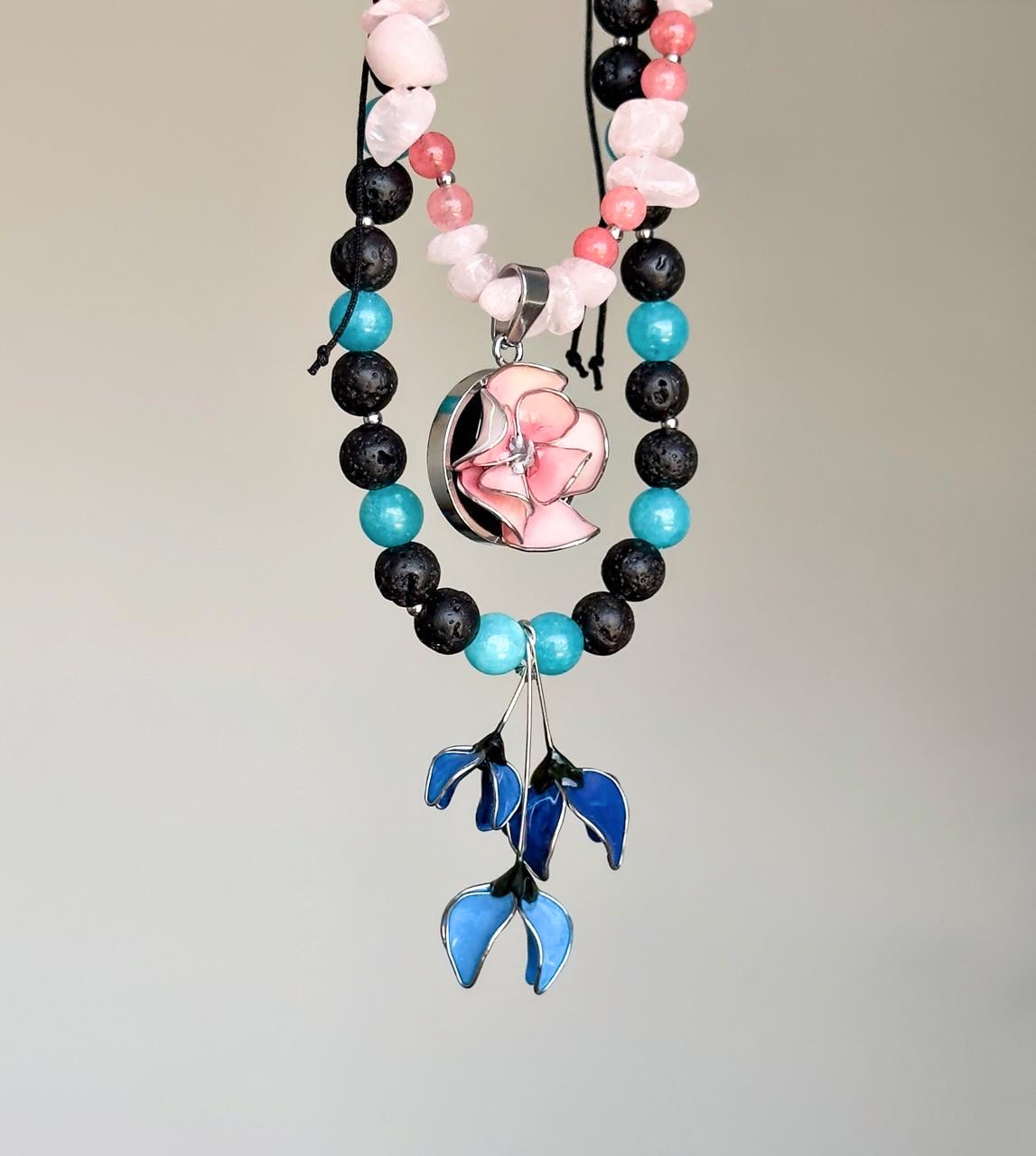 Blue flower necklace