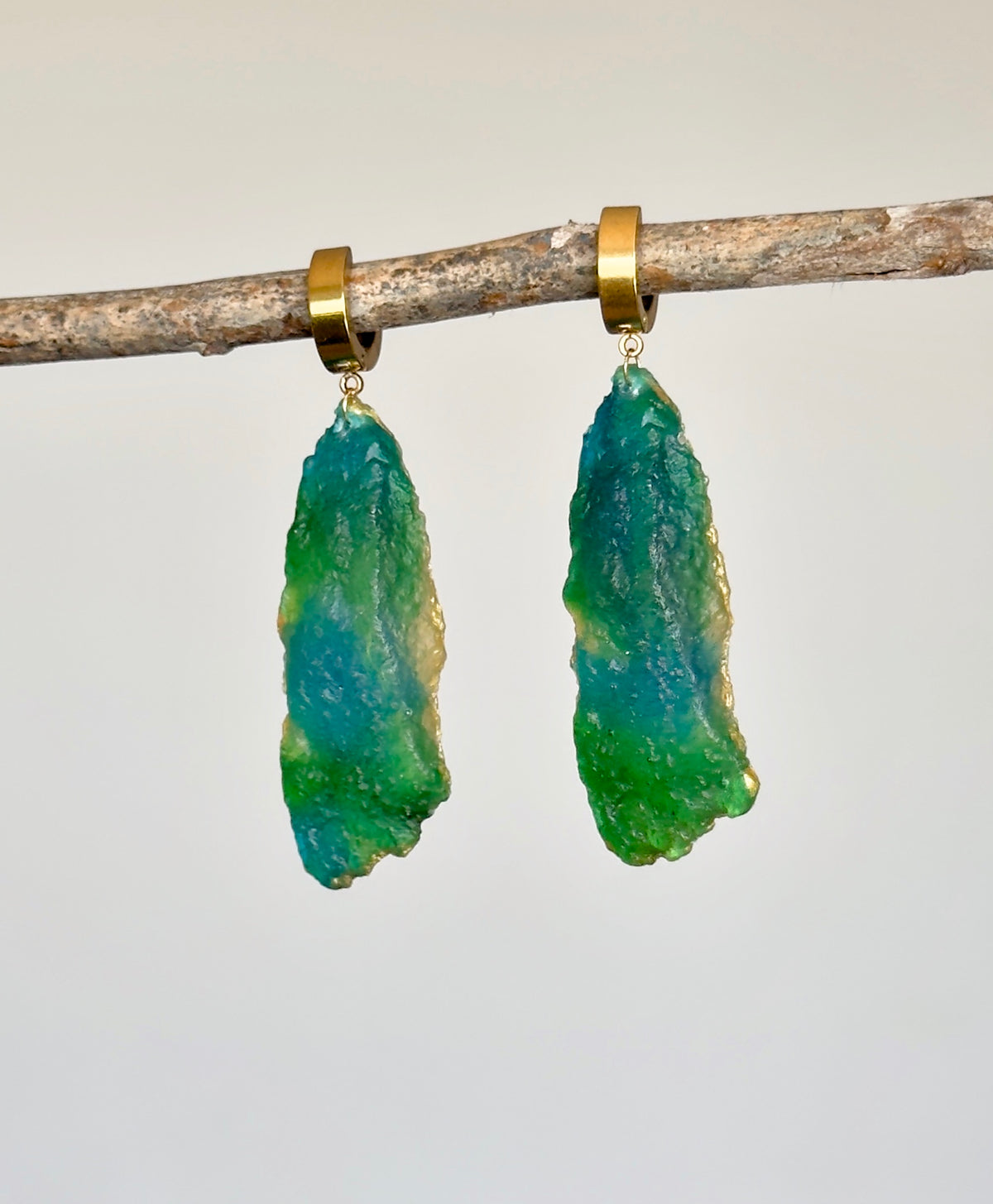 Earrings with imitation crystals
