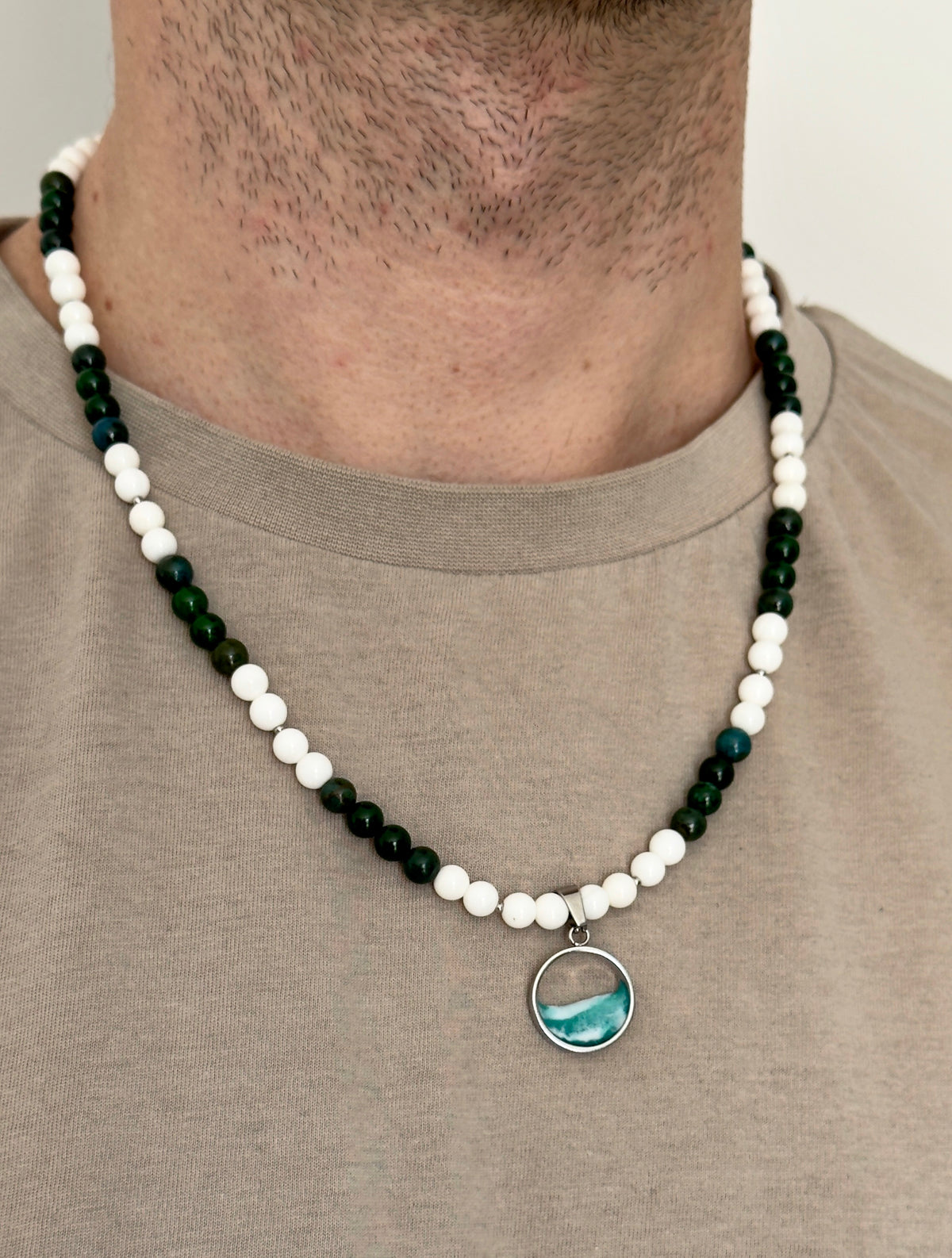 Men's necklace with natural stones