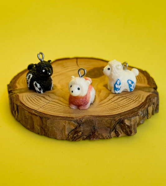Todos los colgantes con miniatura de animal Oveja y pintura a mano