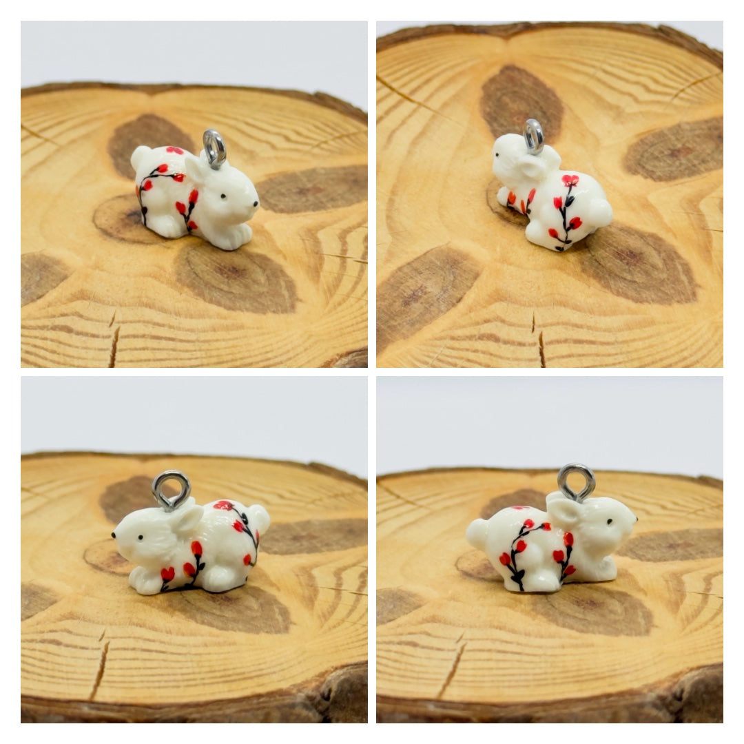 Todos los colgantes con miniatura de animal Conejo y pintura a mano
