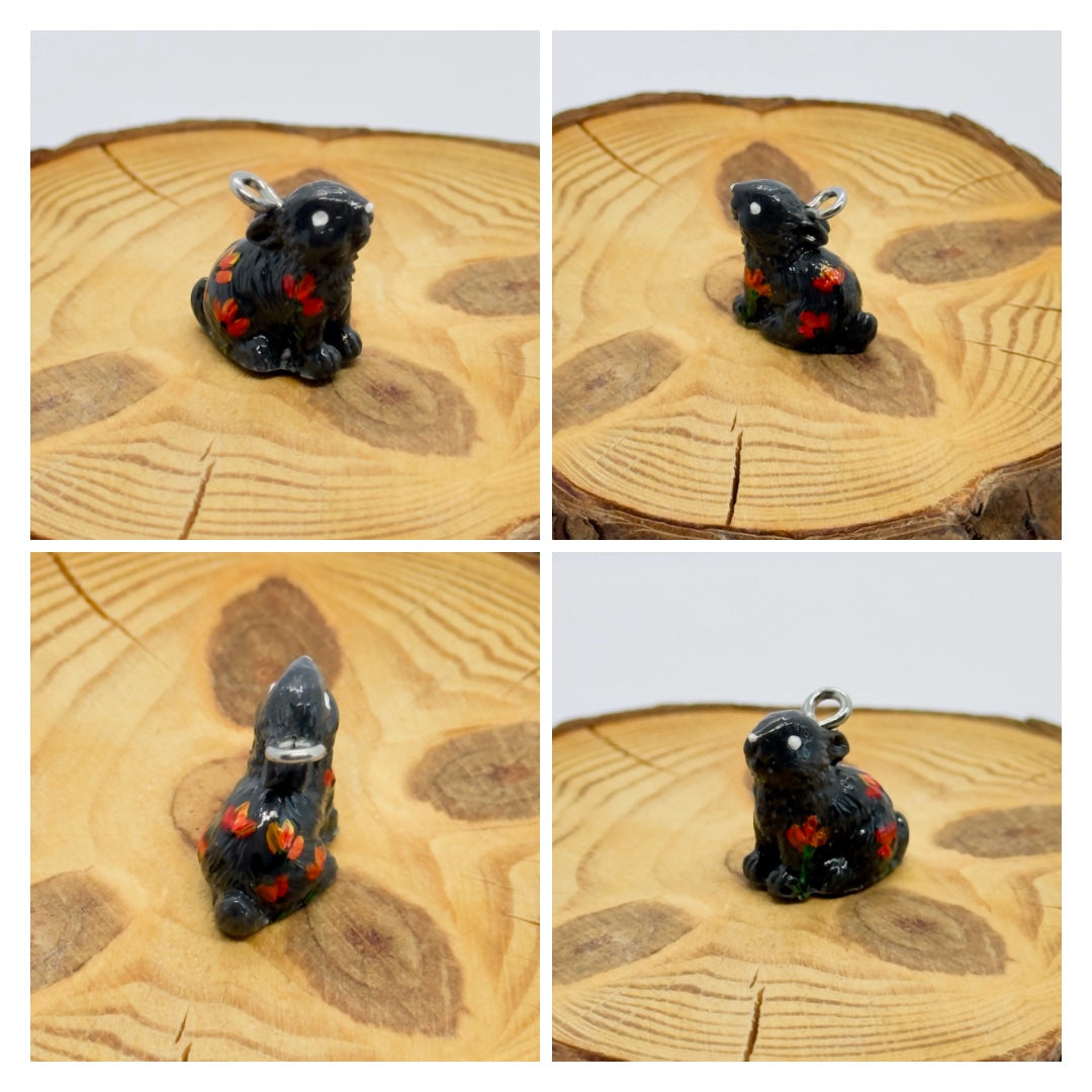 Todos los colgantes con miniatura de animal Conejo y pintura a mano