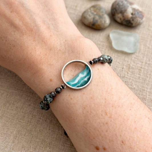 Bracelet with the sea