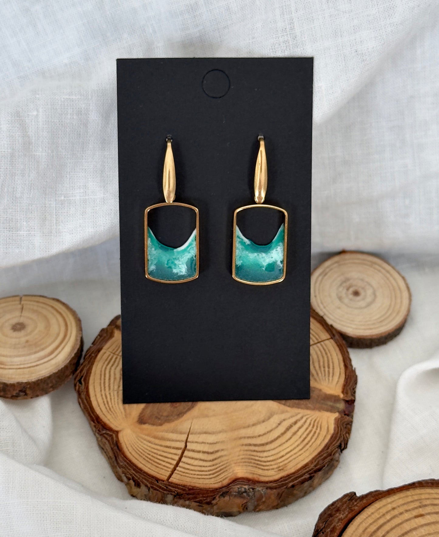 Pendientes de acero inoxidable con diseño de olas