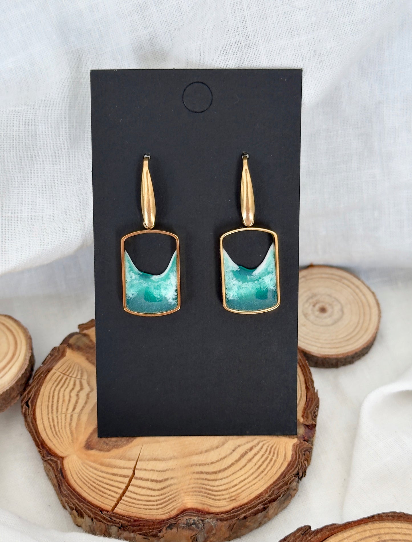 Pendientes de acero inoxidable con diseño de olas