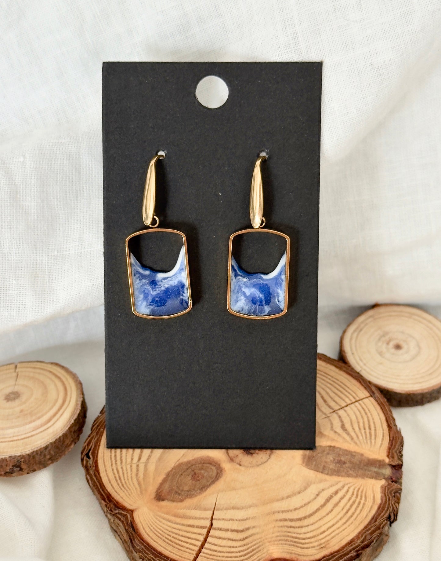 Pendientes de acero inoxidable con diseño de olas