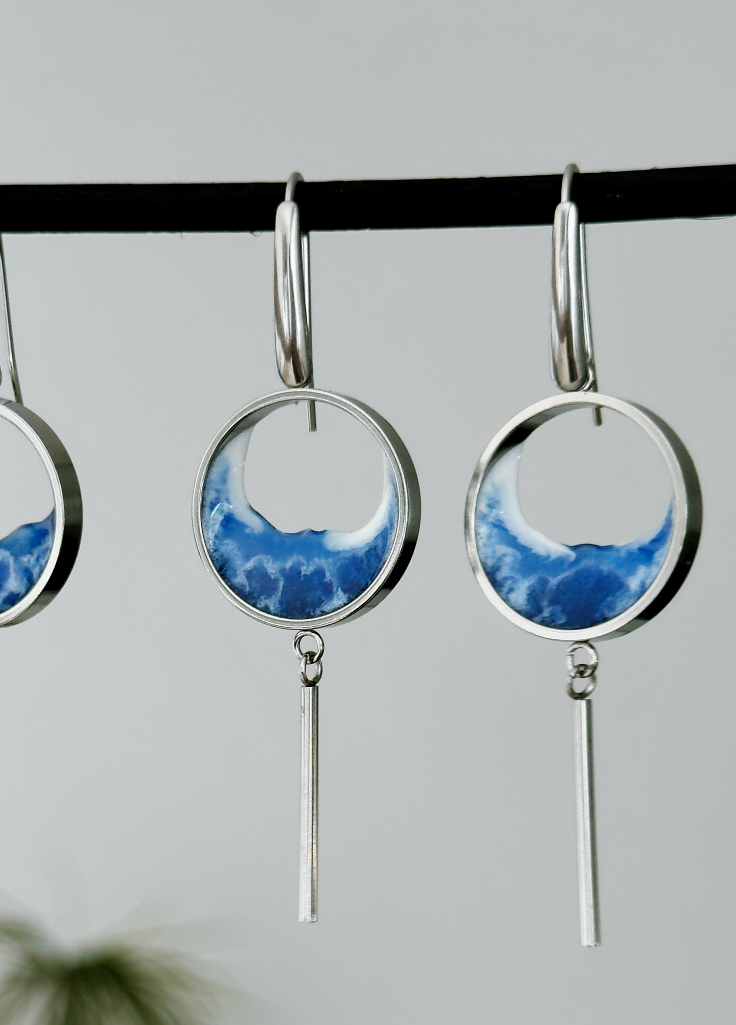 Pendientes de acero inoxidable con diseño de olas