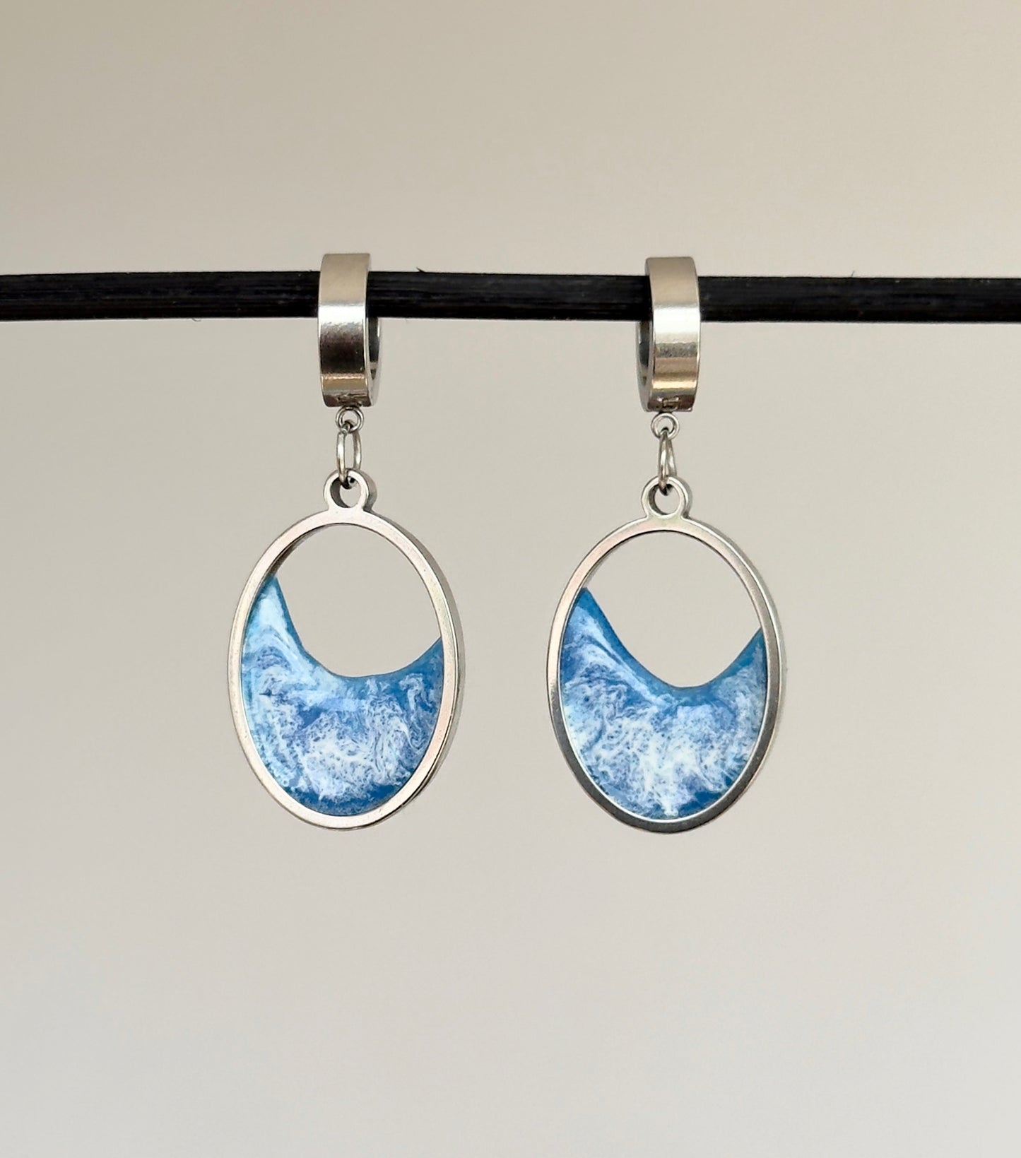 Pendientes de acero inoxidable con olas
