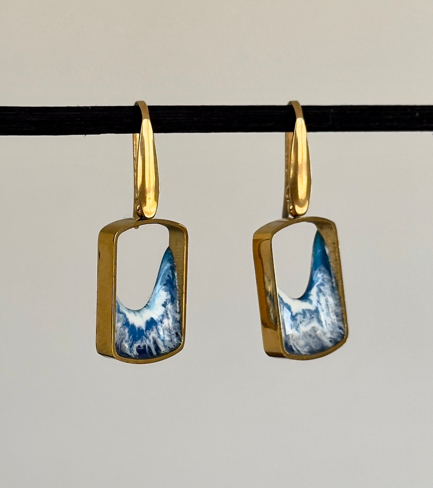 Pendientes de acero inoxidable con olas