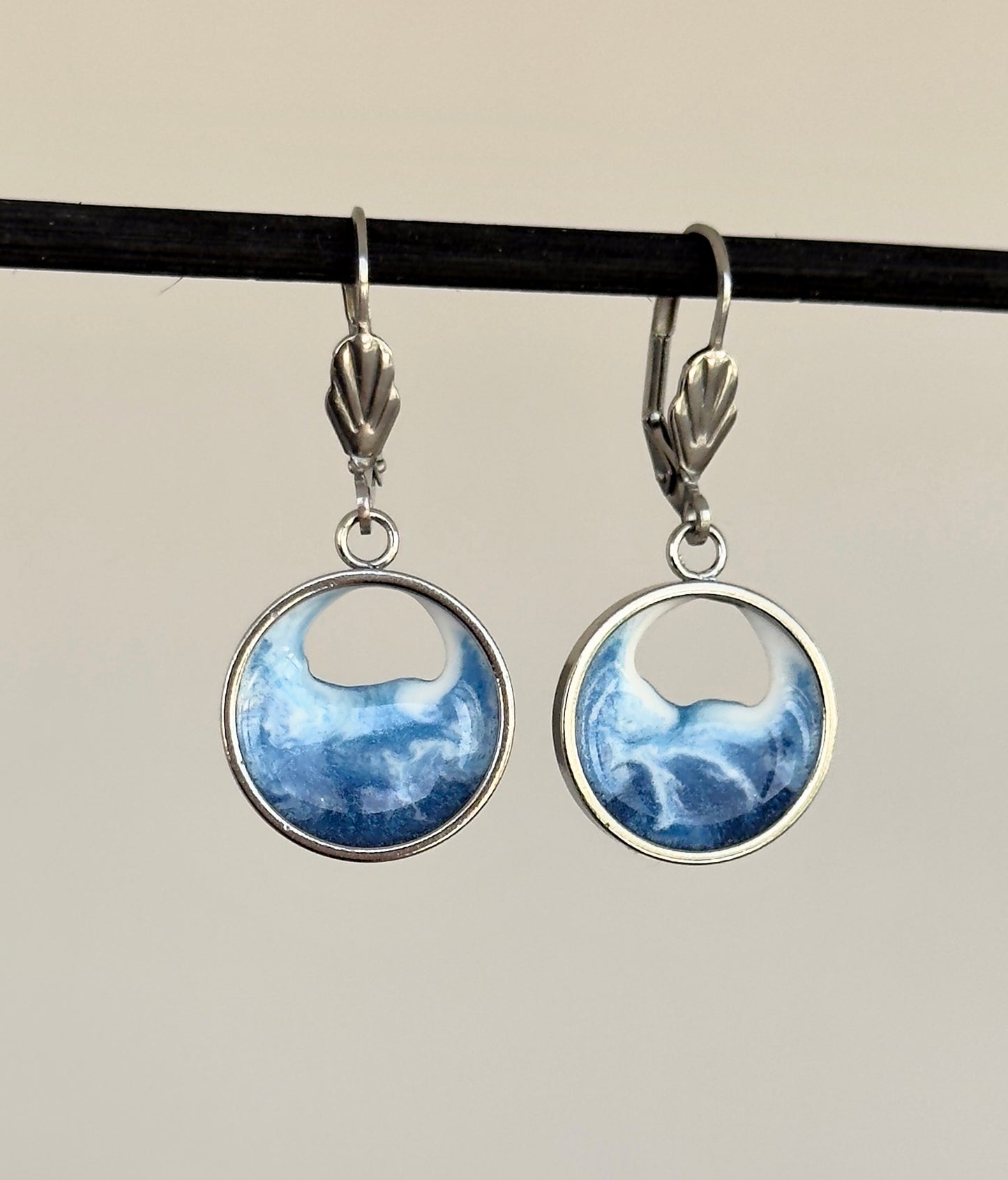 Pendientes de acero inoxidable con olas