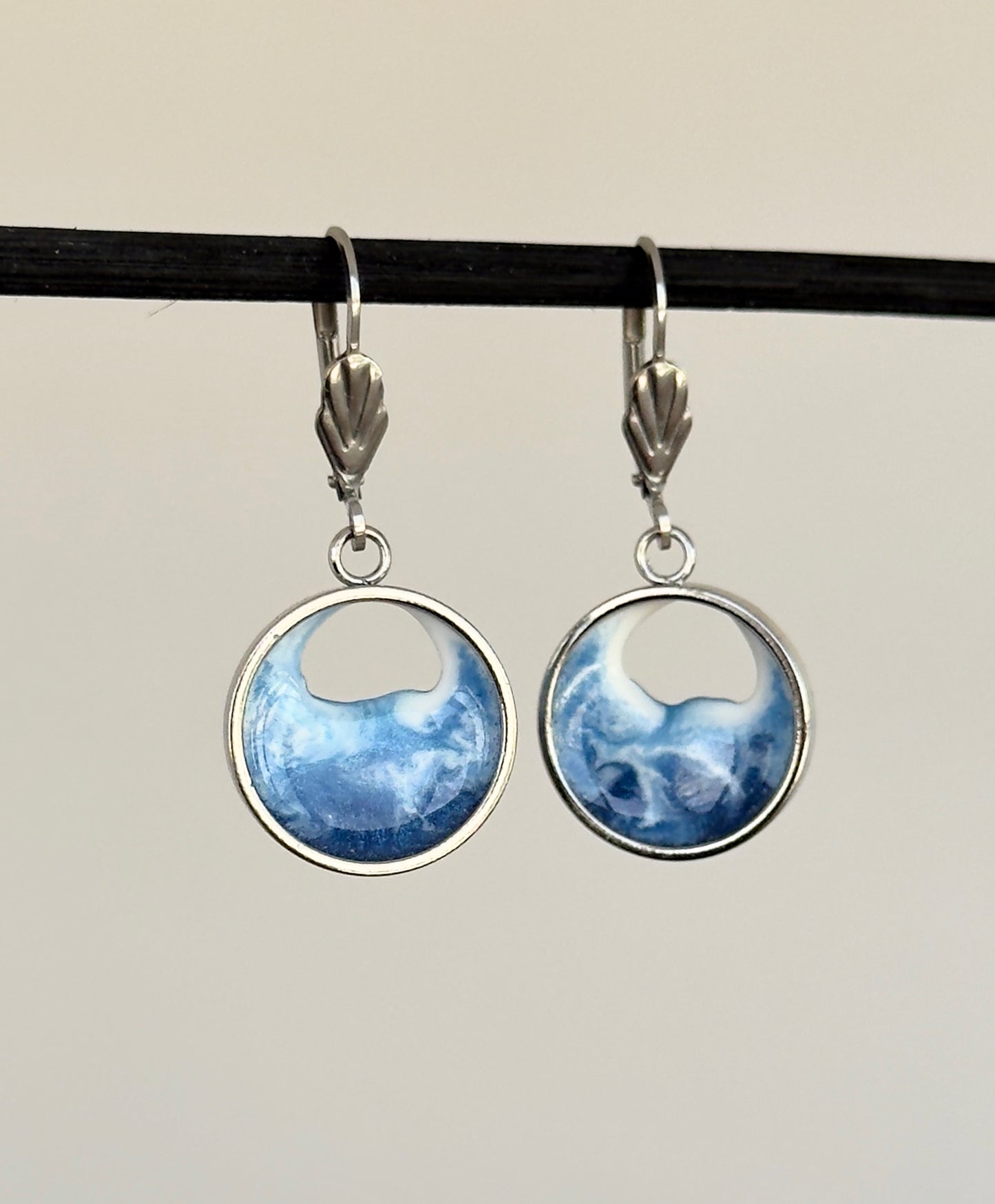 Pendientes de acero inoxidable con olas