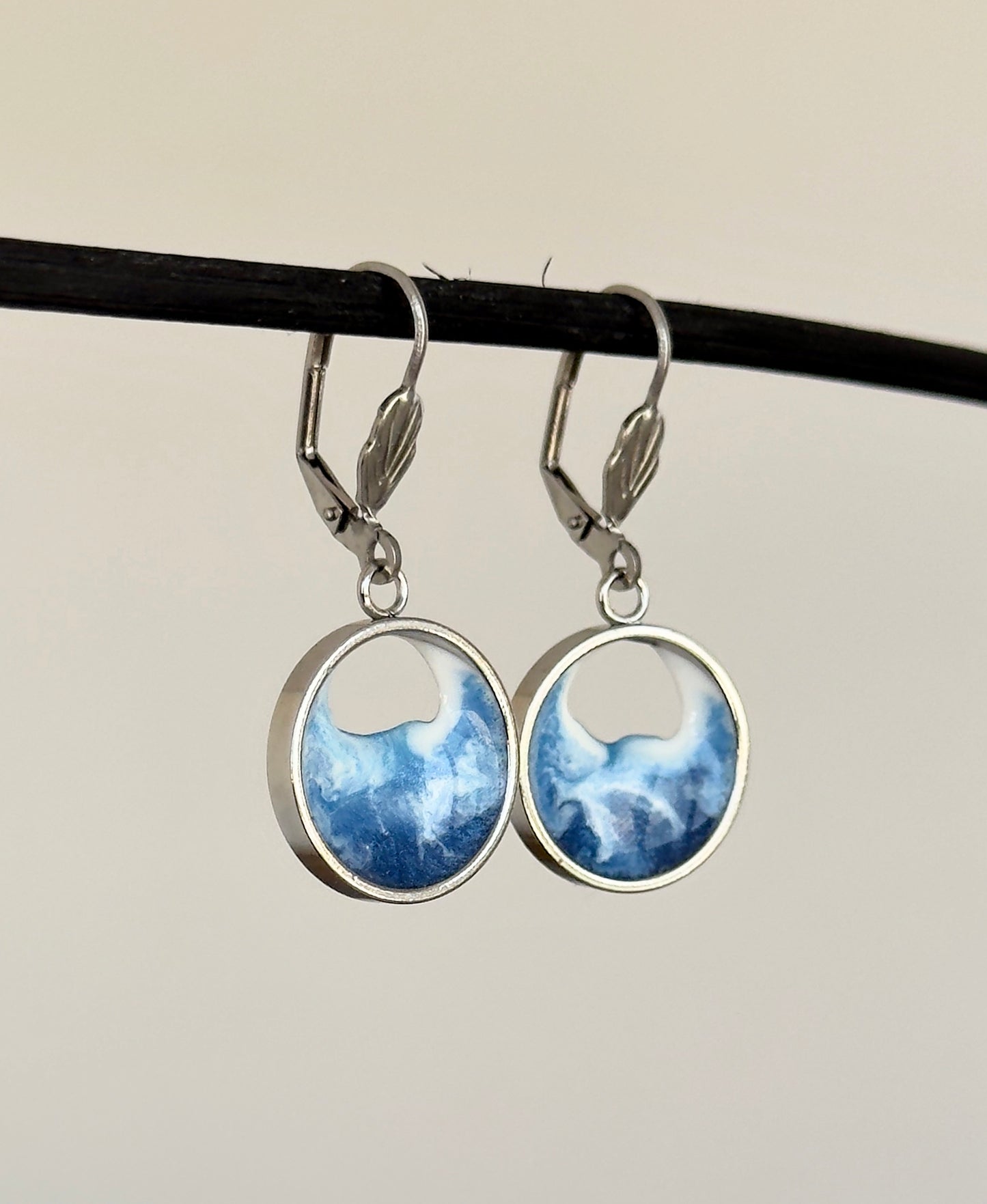 Pendientes de acero inoxidable con olas