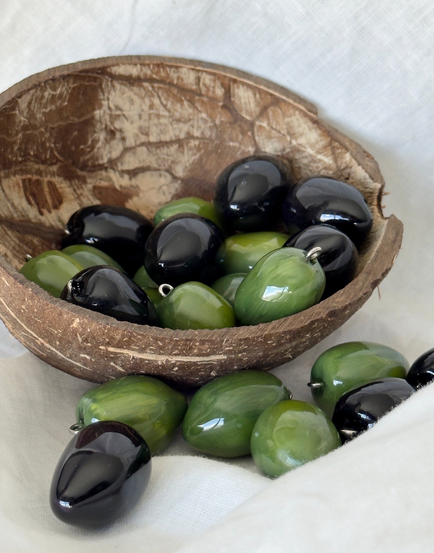 Charm de aceituna / Collar de aceituna de acero inoxidable