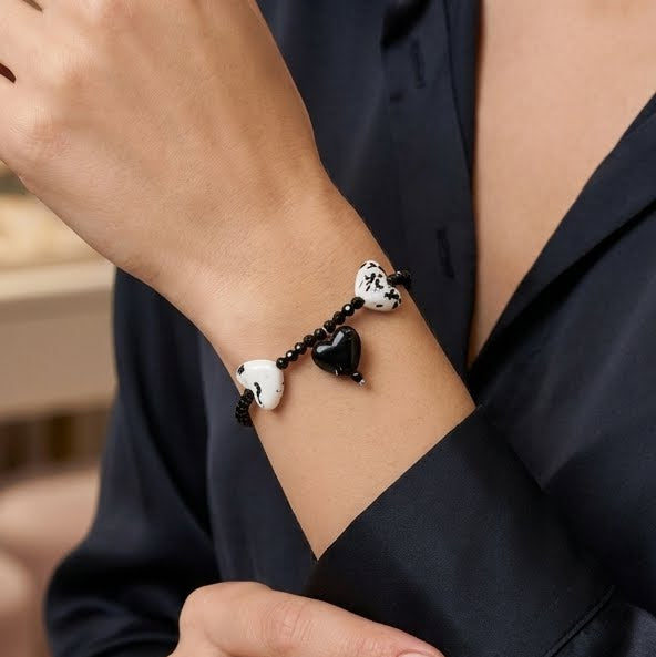 Conjunto de collar y pulsera con corazones