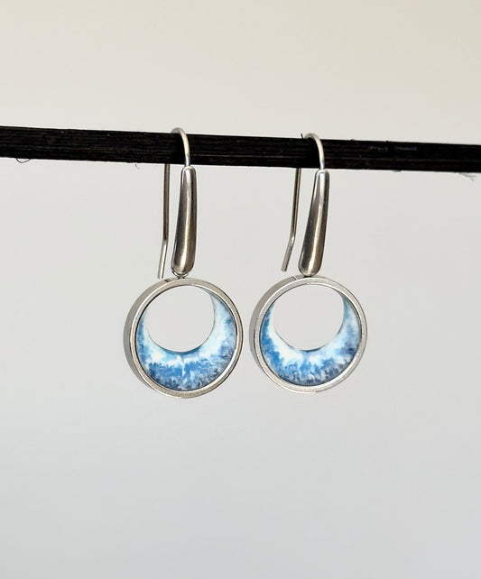 Stainless steel earrings with waves