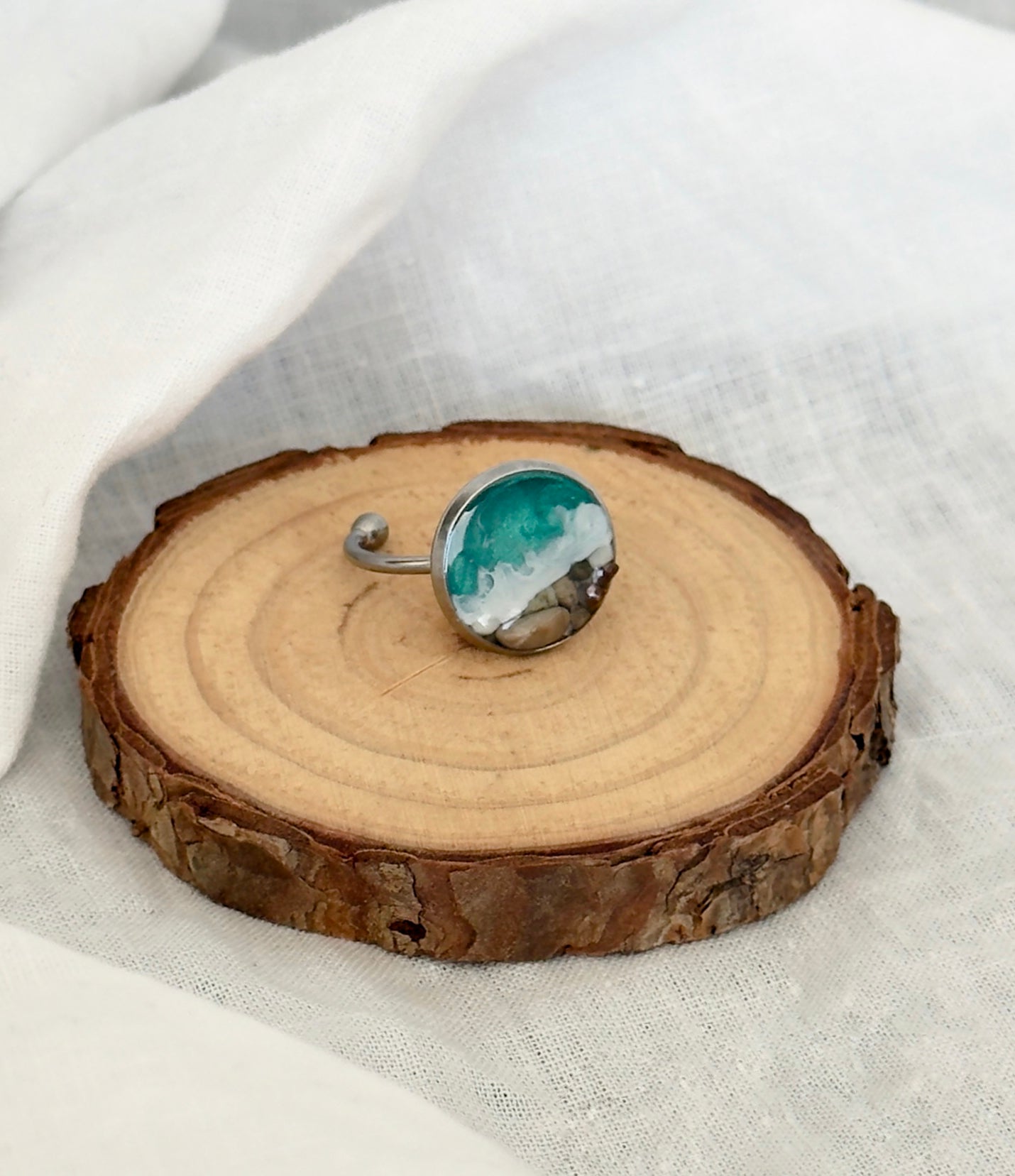 Anillo de acero inoxidable con motivos marinos