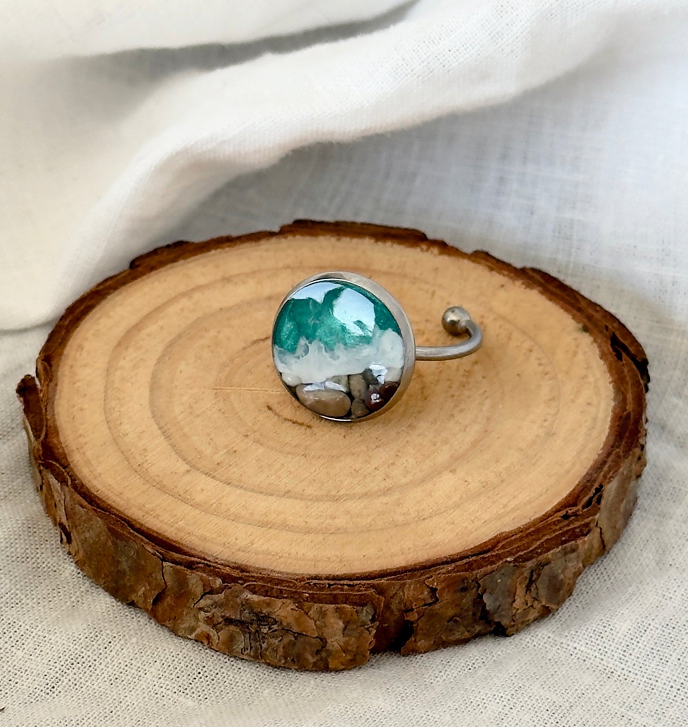 Anillo de acero inoxidable con motivos marinos