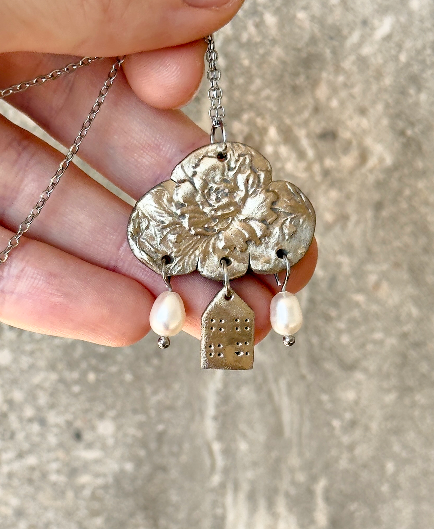 Colgante de bronce blanco «Reflexiones sobre el hogar»