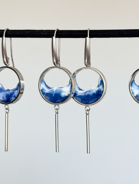 Stainless steel wave design earrings