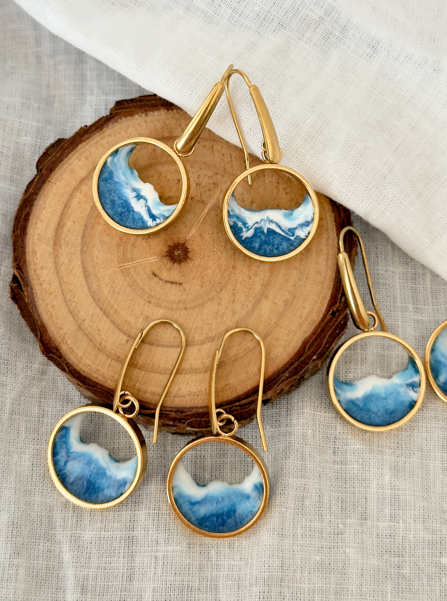 Pendientes de acero inoxidable con diseño de olas