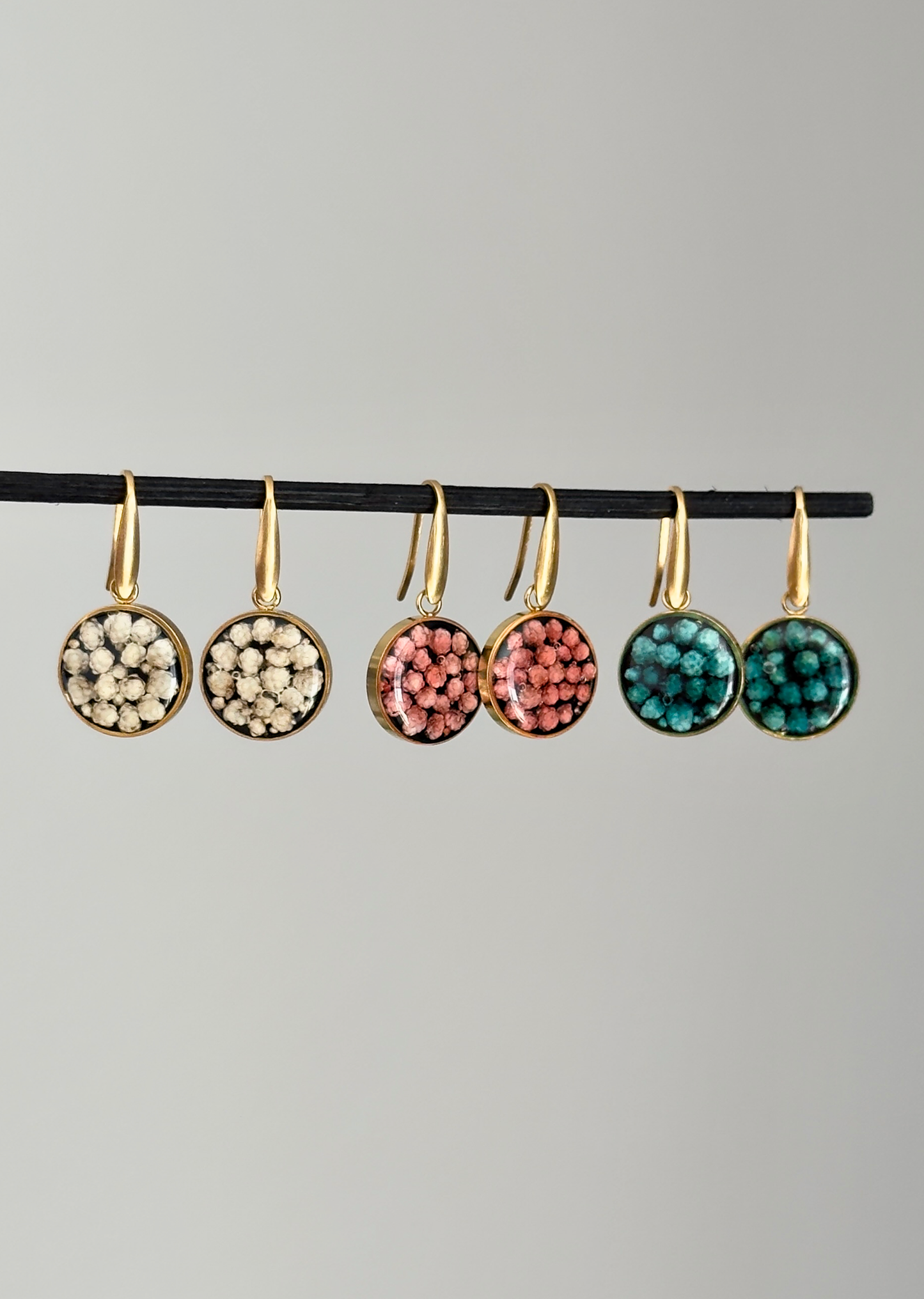 Pendientes con flores naturales