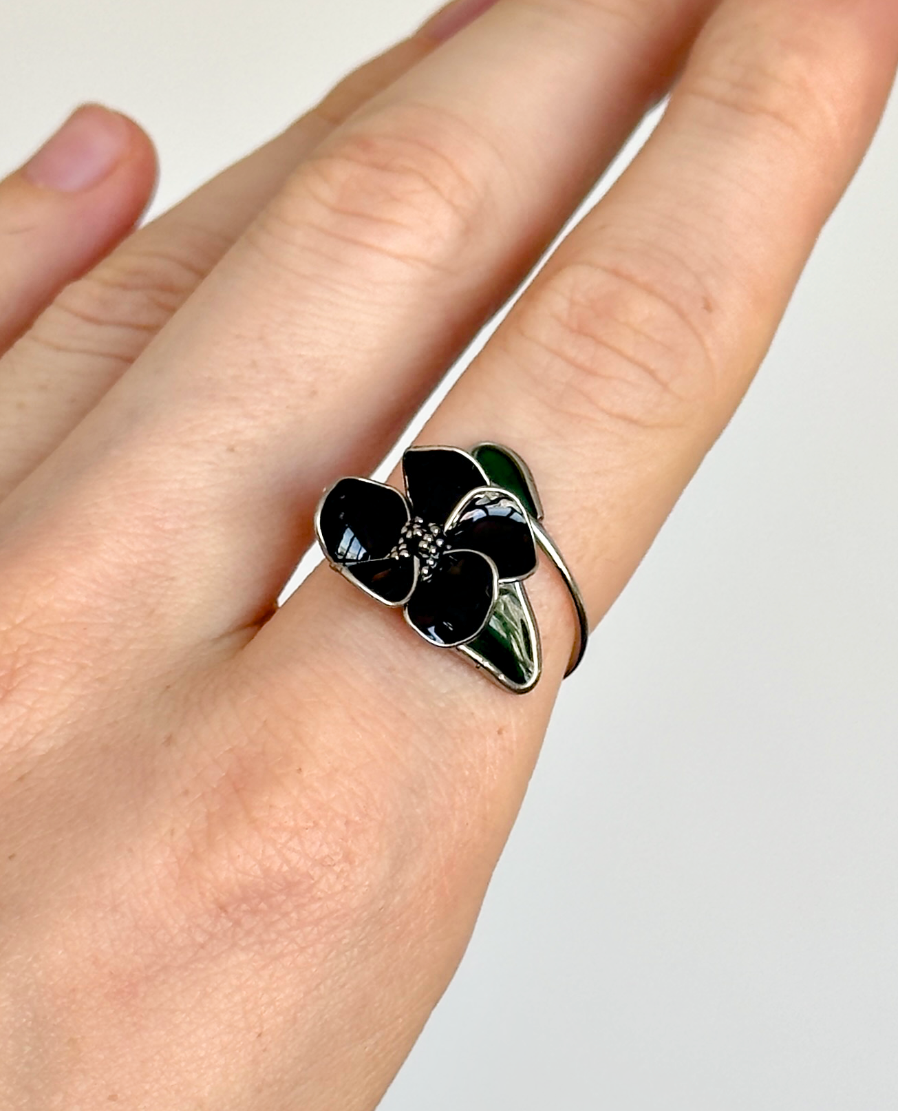 Anillo con flor