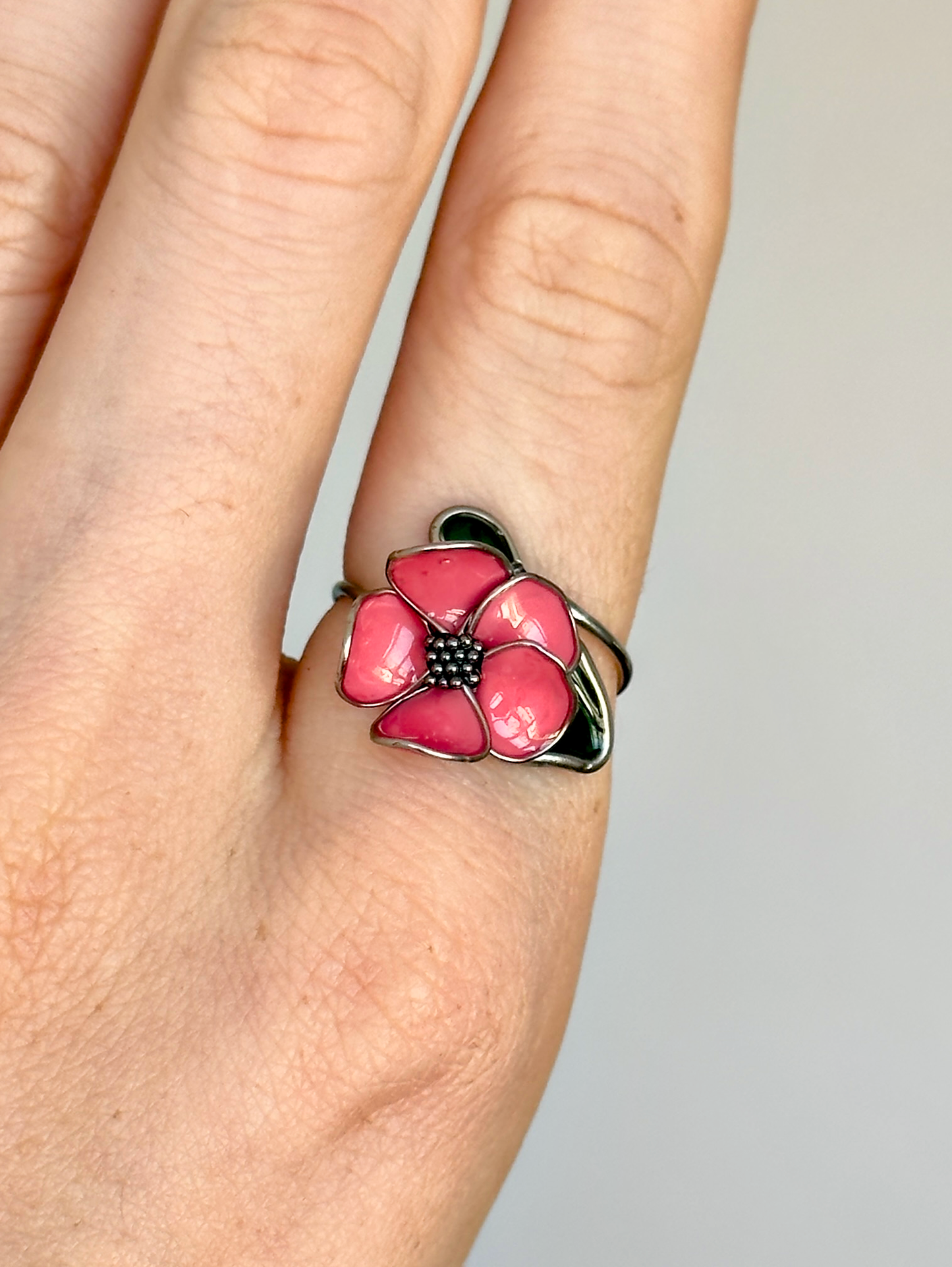 Anillo con flor