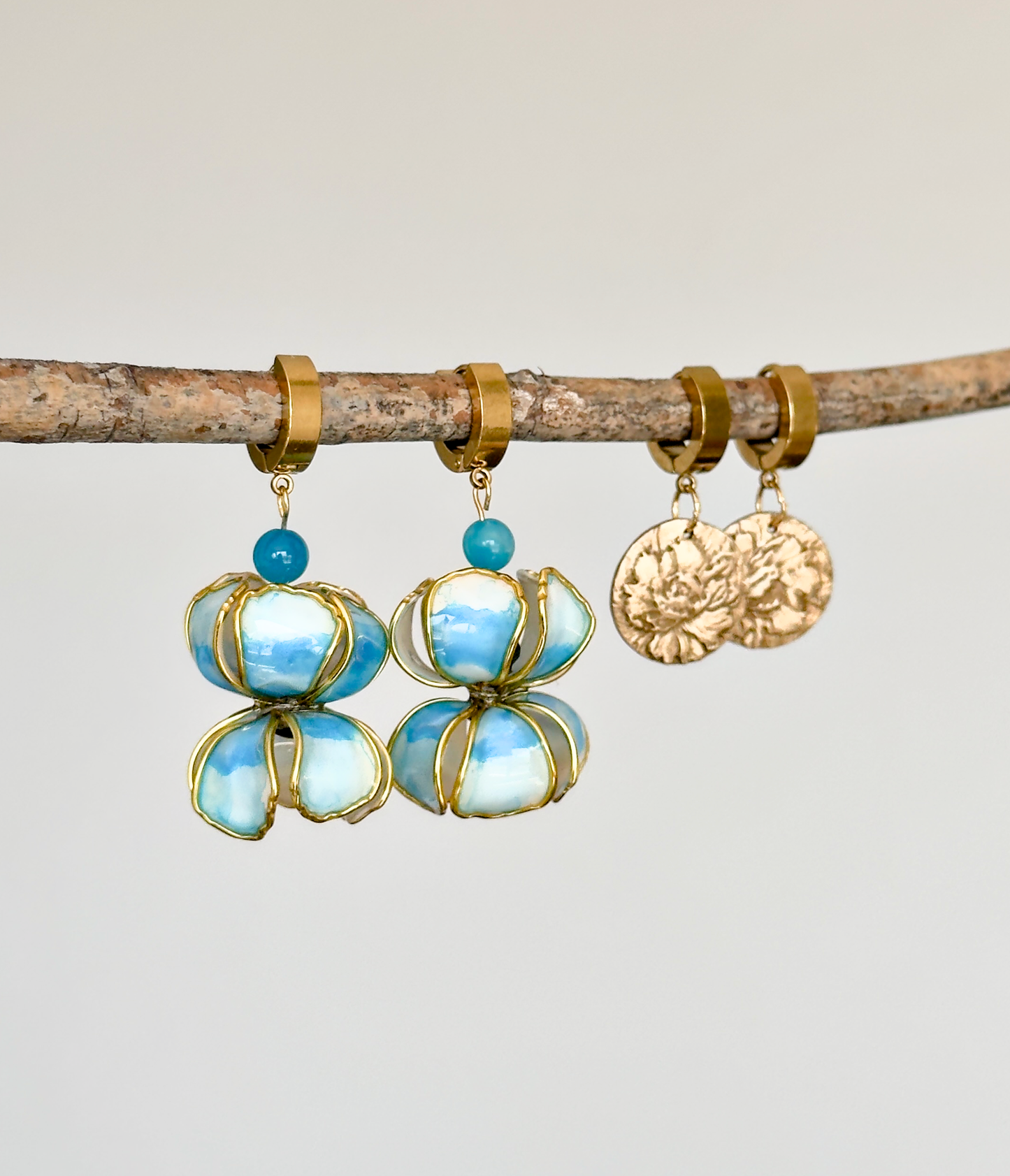Pendientes con flores en acuarela