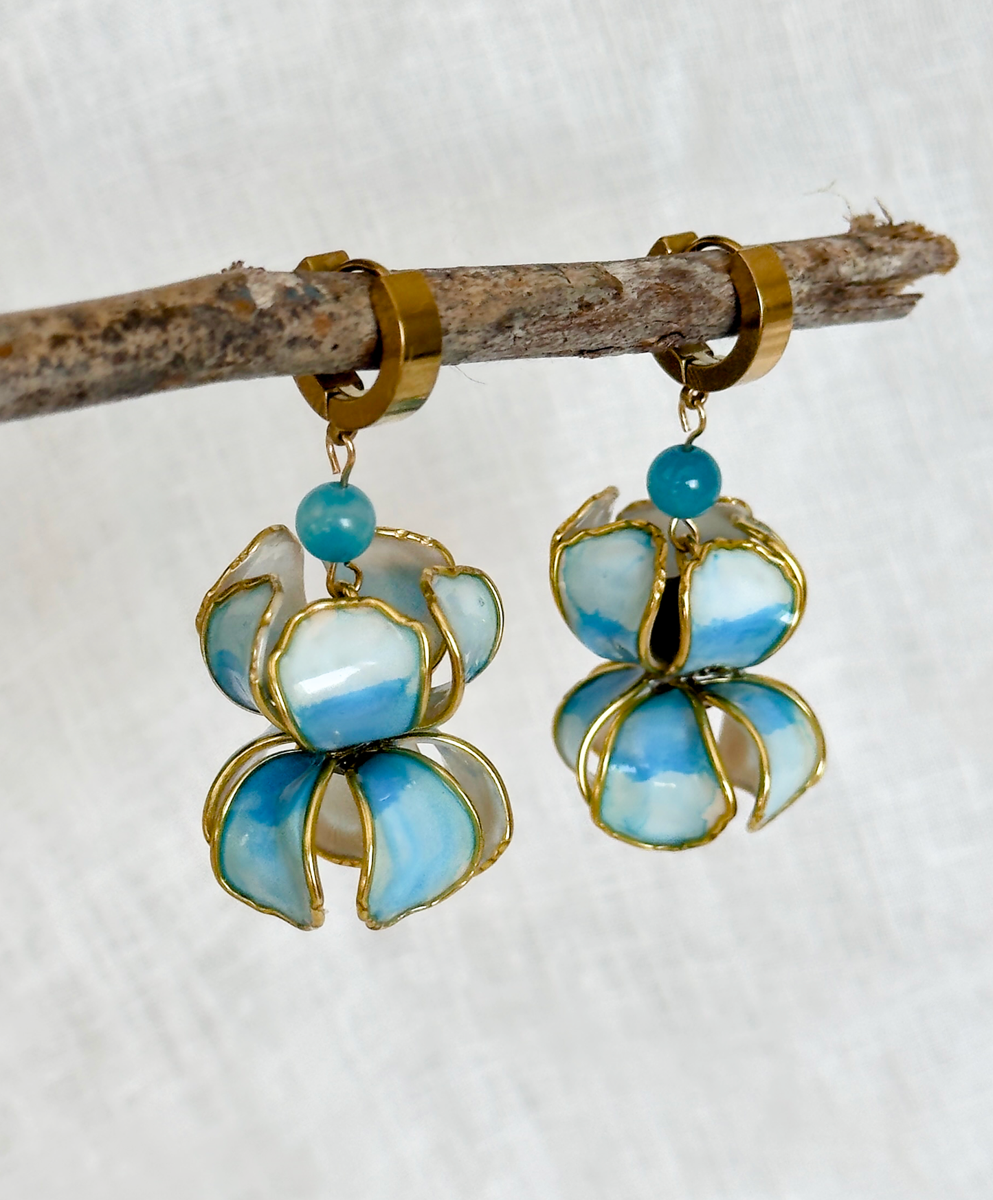 Pendientes con flores en acuarela
