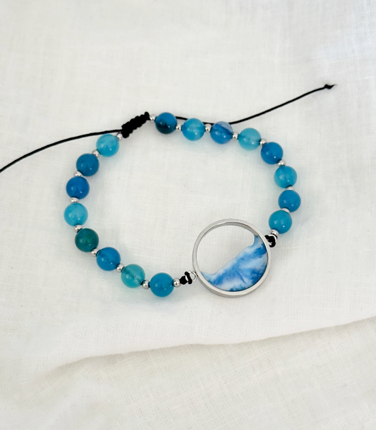 Bracelet with the sea