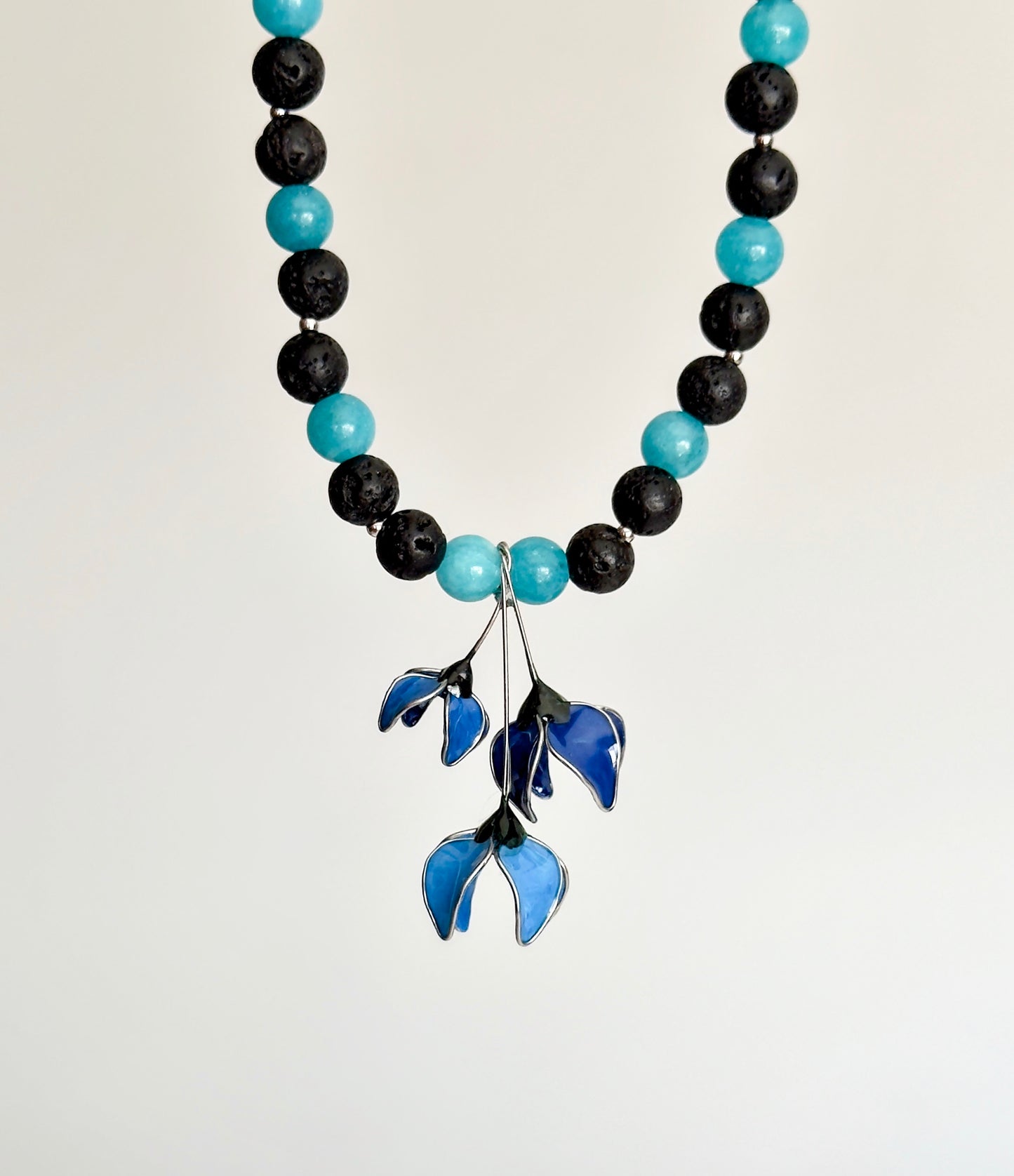 Blue flower necklace