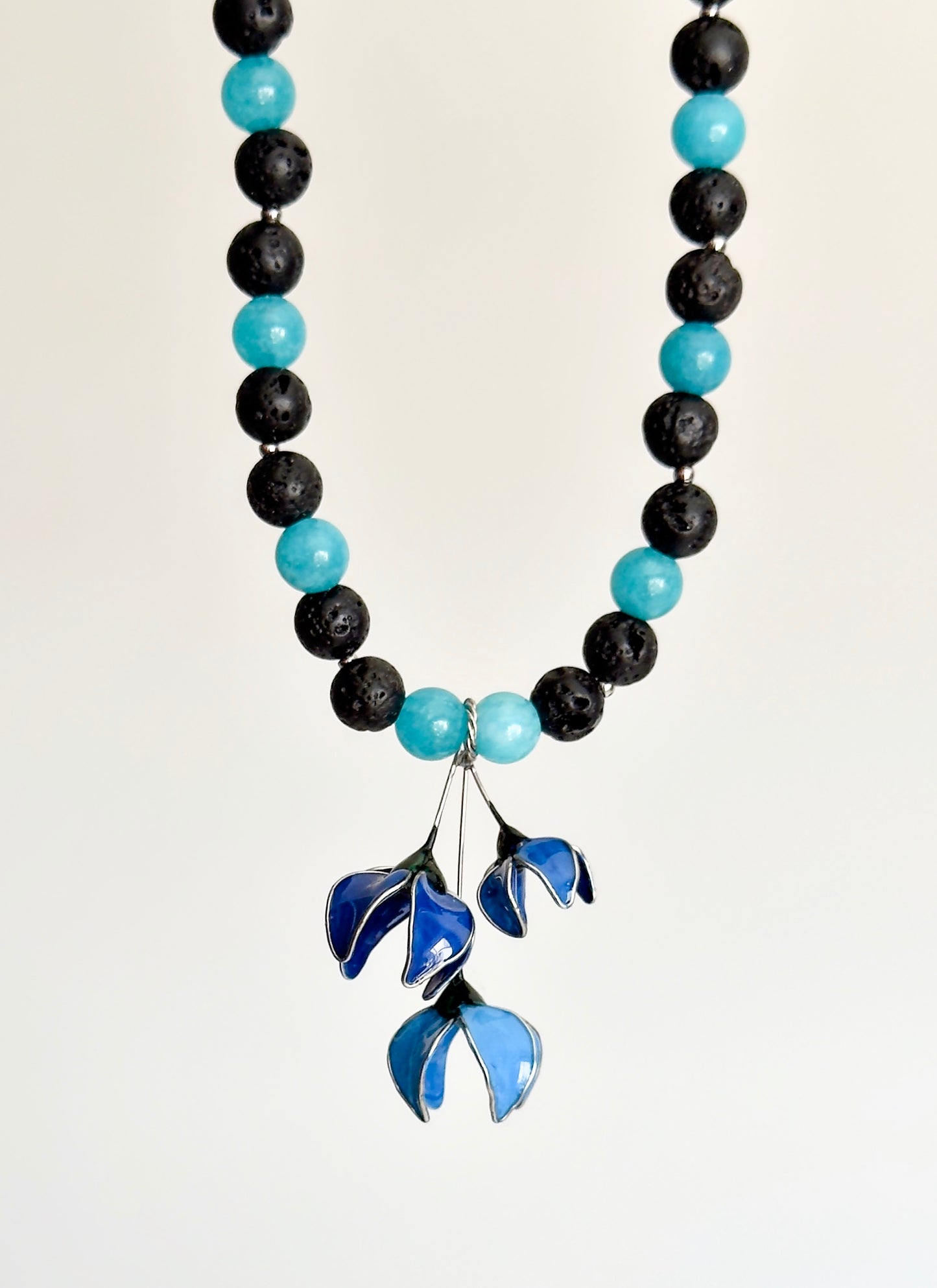 Blue flower necklace