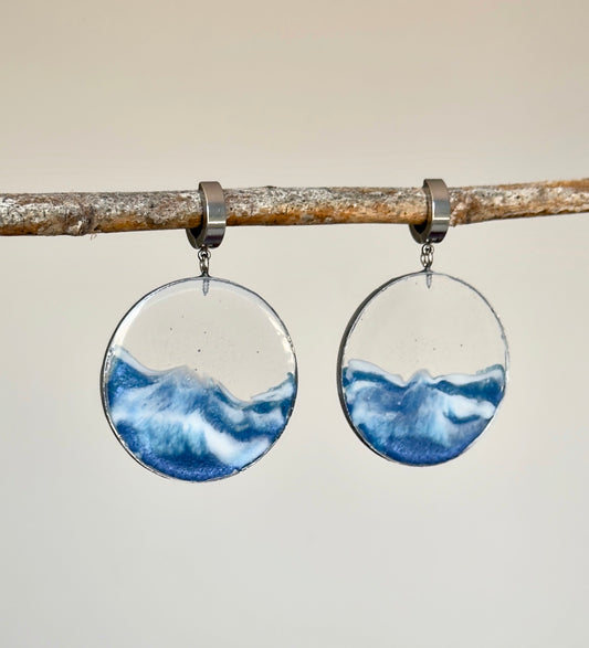 Pendientes redondos transparentes con motivo marino