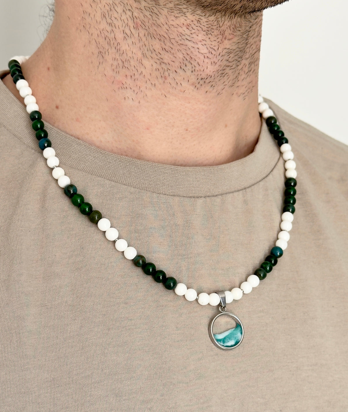 Collar para hombre con piedras naturales