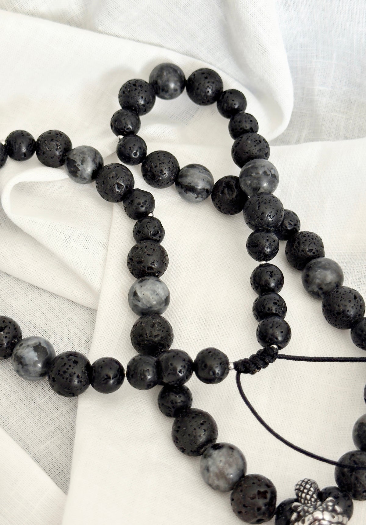 Collar para hombre con piedras naturales