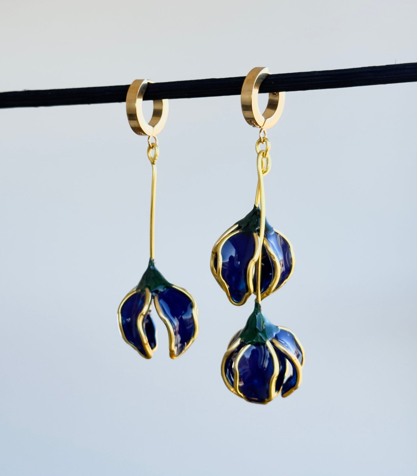 Pendientes con forma de flor, pendientes largos asimétricos Azul
