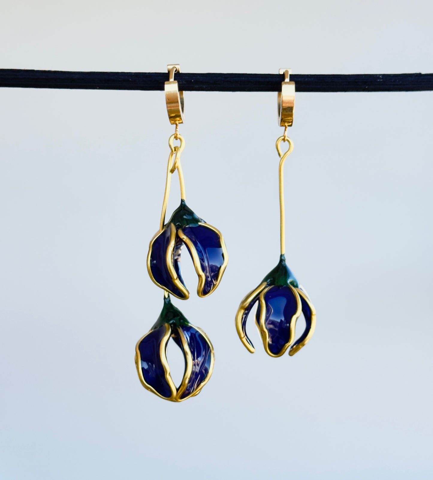 Pendientes con forma de flor, pendientes largos asimétricos Azul