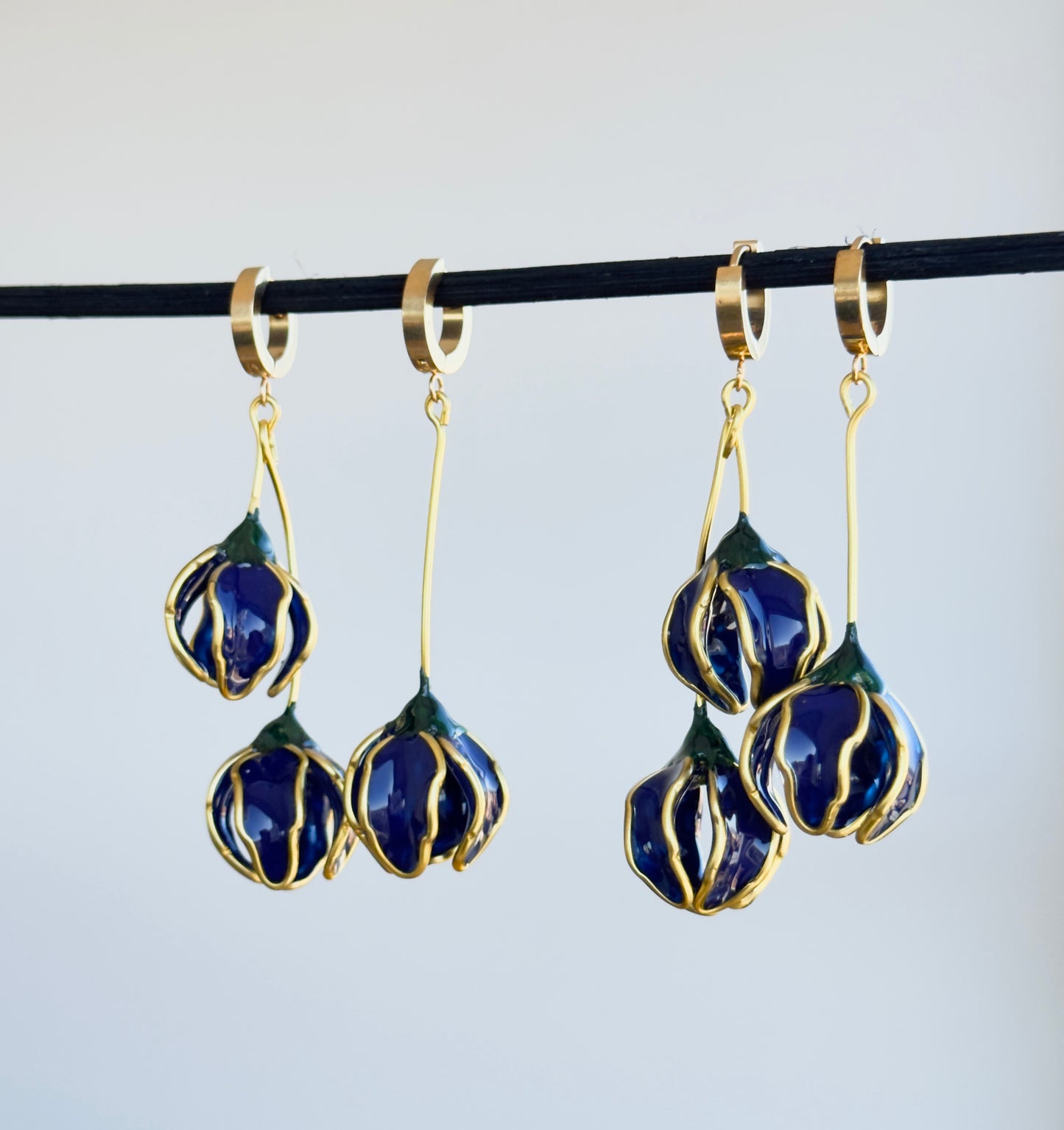 Pendientes con forma de flor, pendientes largos asimétricos Azul
