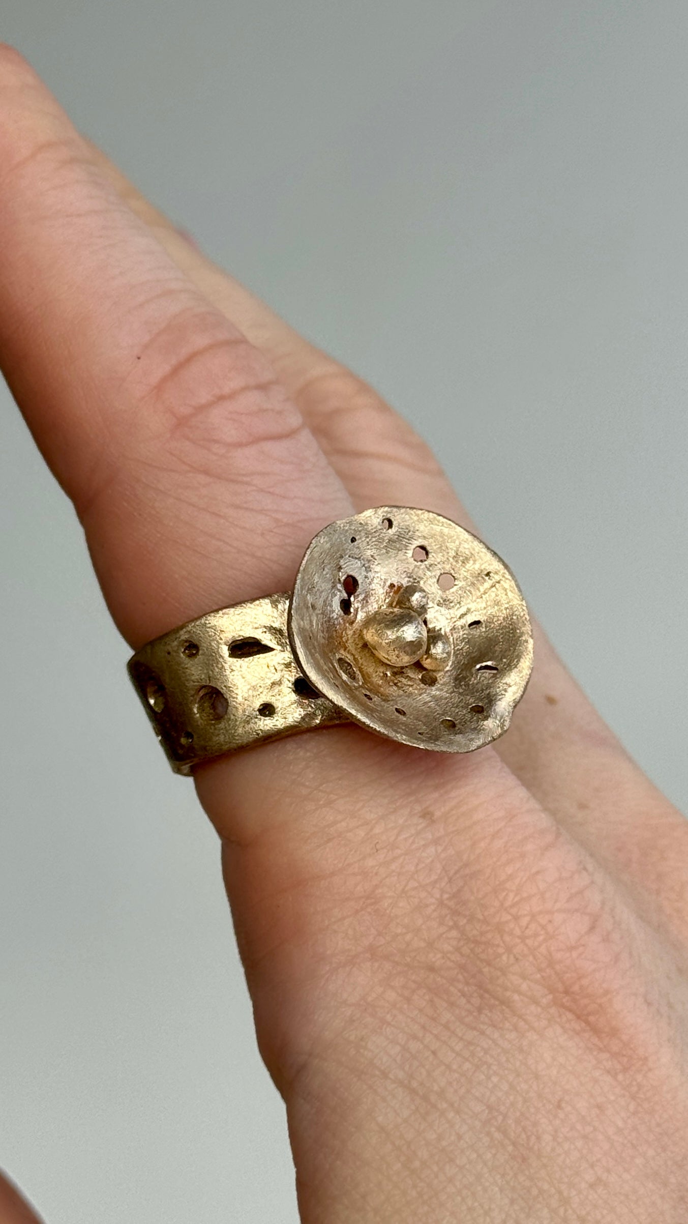 Anillo de bronce de tamaño ajustable