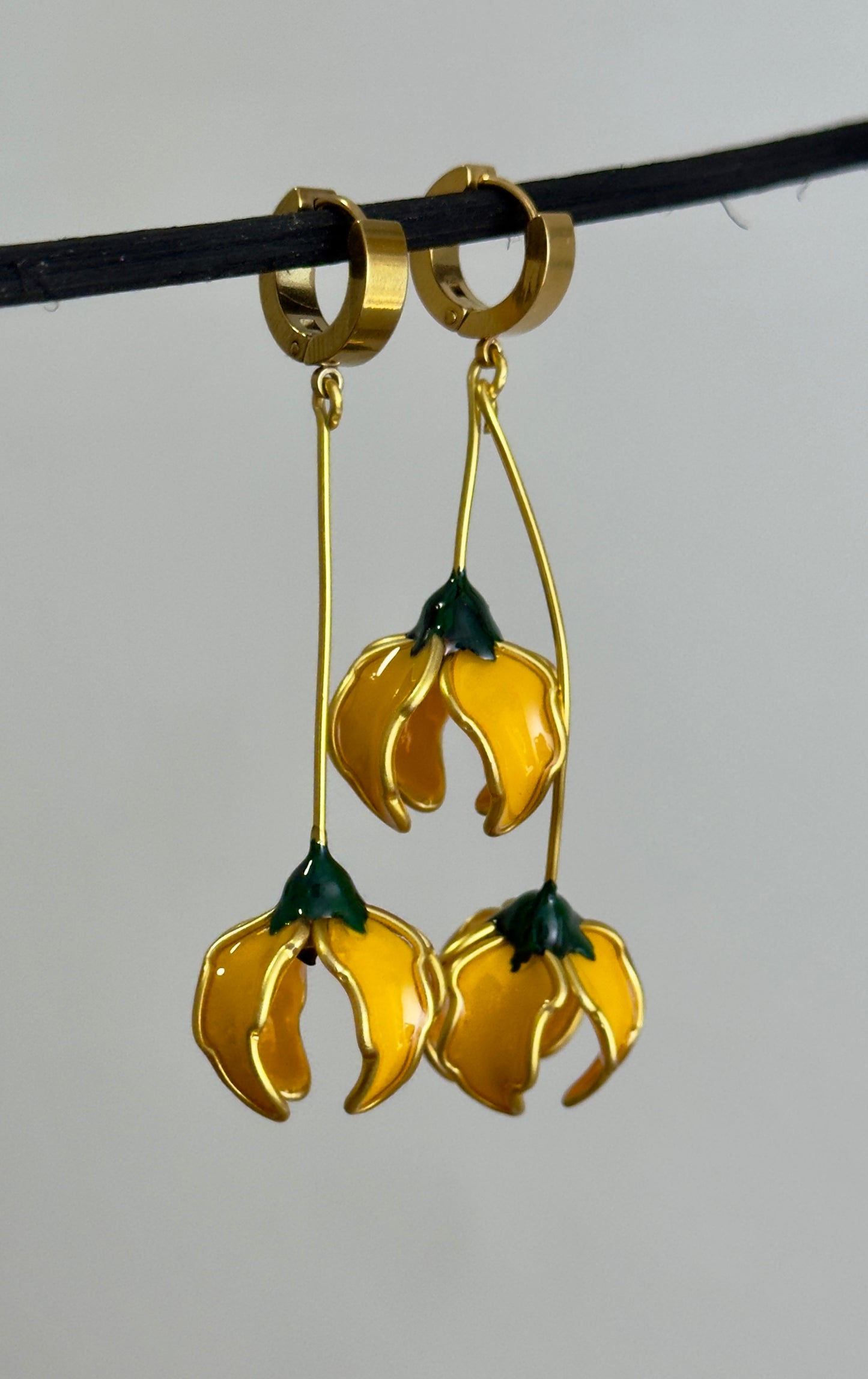 Pendientes con forma de flor, pendientes largos asimétricos Amarillos
