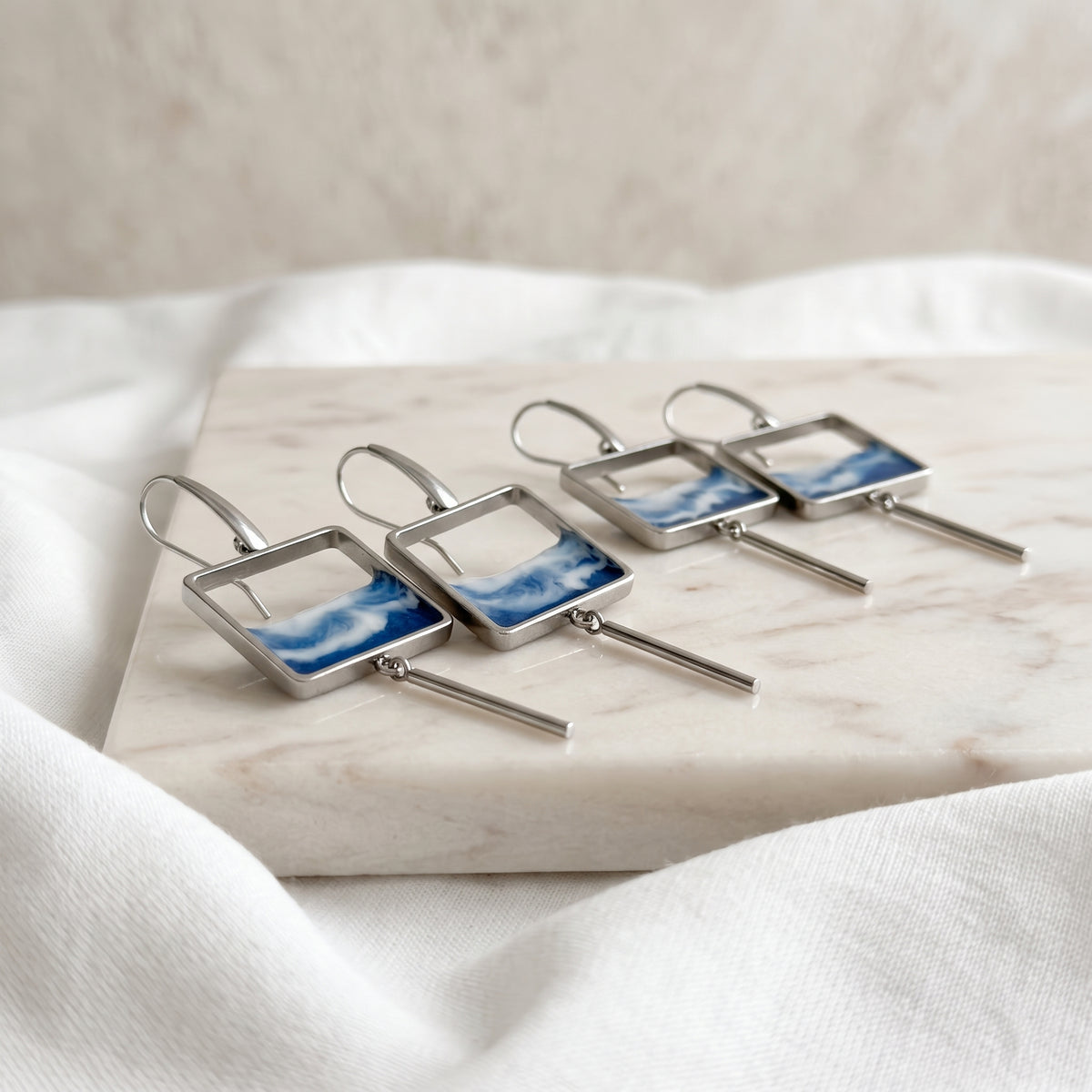 "El mar" Pendientes de acero inoxidable con diseño de olas