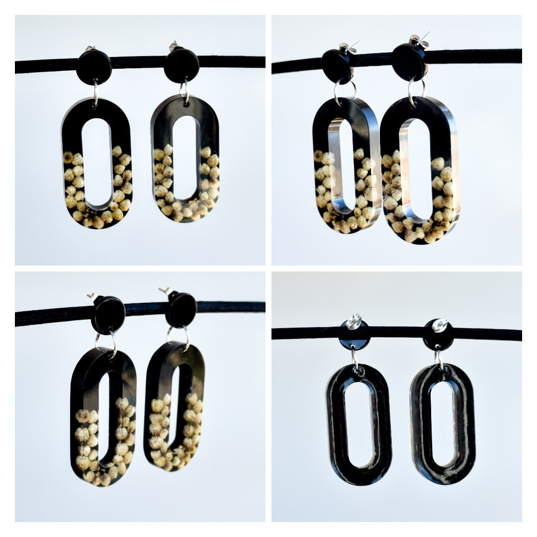 Black earrings with real flowers 