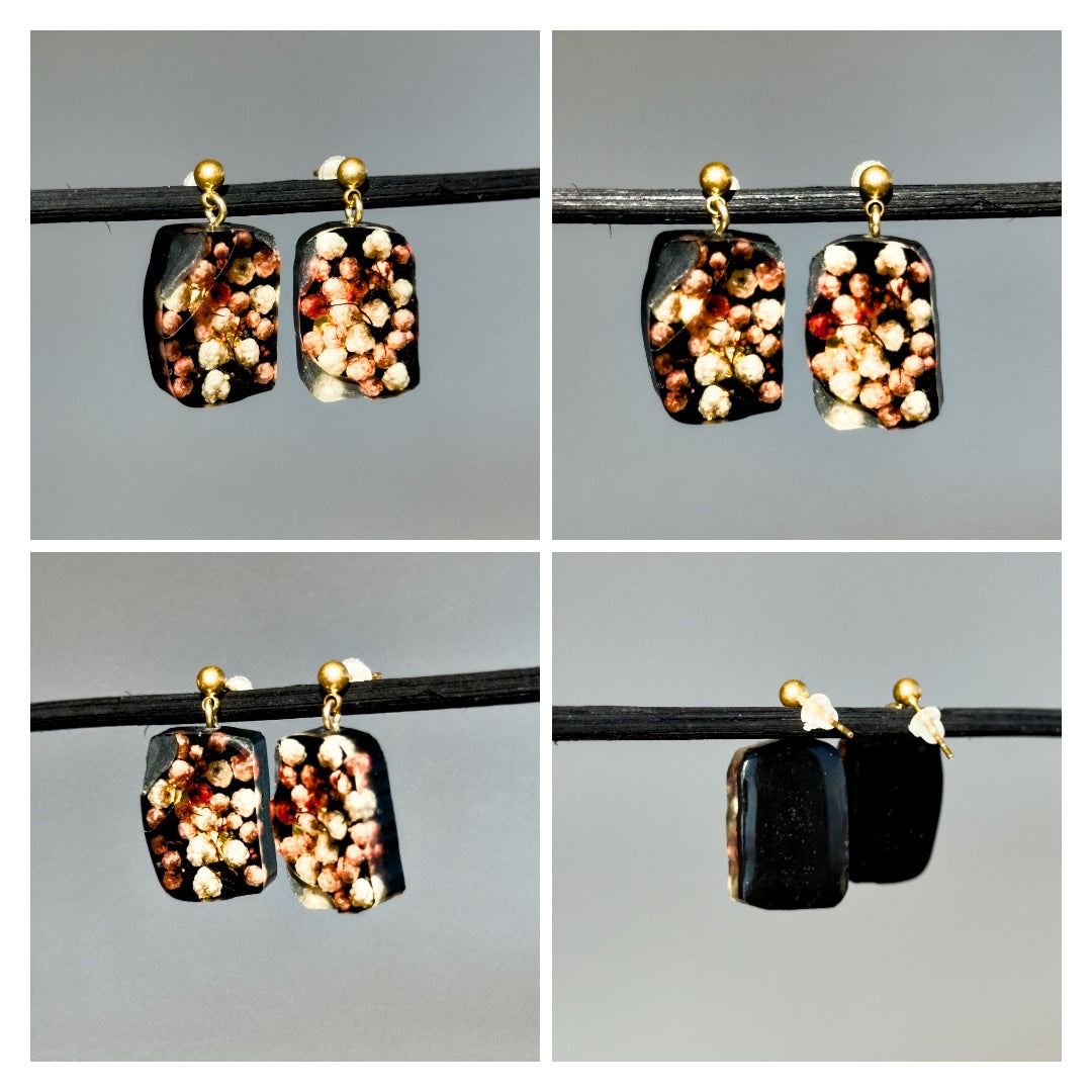 Black earrings with real flowers 